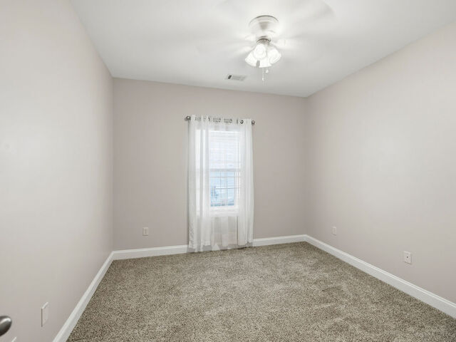 Photo of 121 Olde Towne Drive