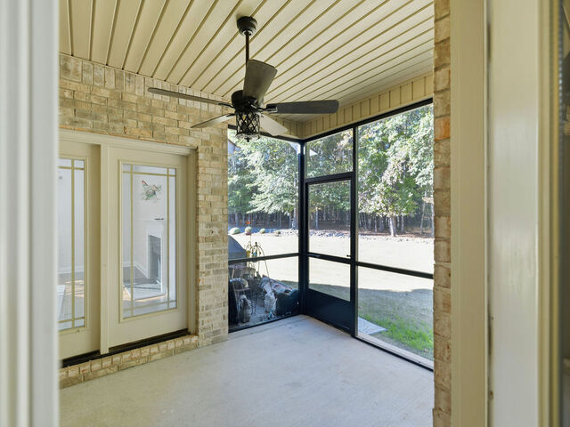 Photo of 121 Olde Towne Drive