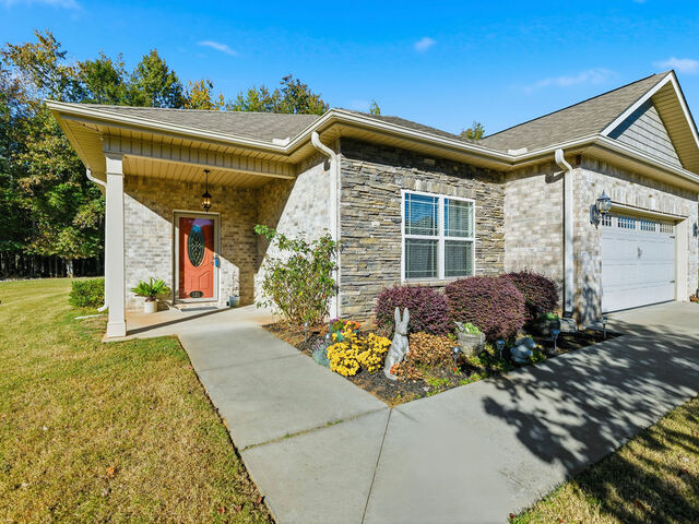 Photo of 121 Olde Towne Drive