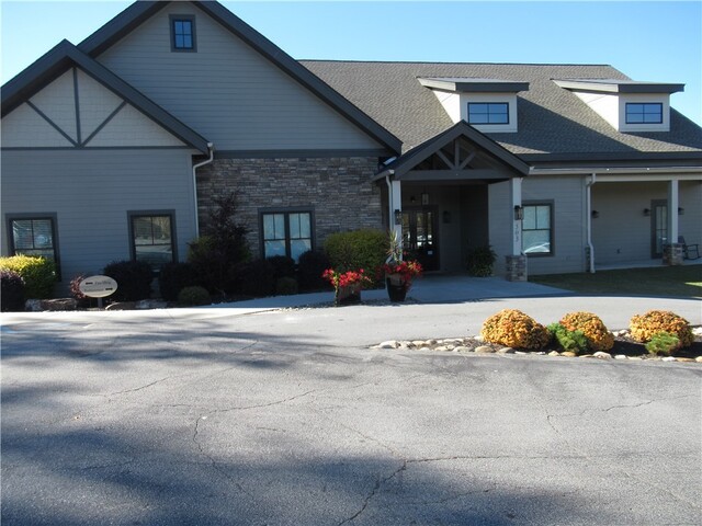 Photo of 107 N Foxglove Road