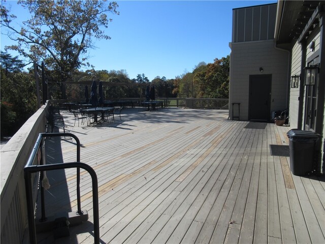 Photo of 107 N Foxglove Road