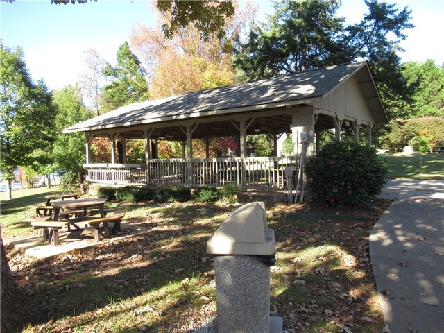 Photo of 107 N Foxglove Road