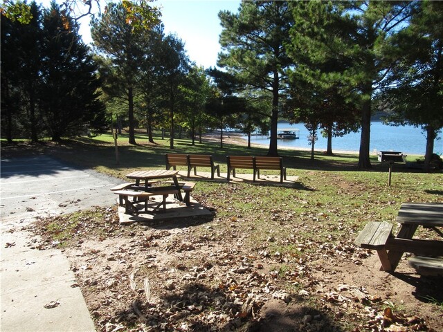 Photo of 107 N Foxglove Road