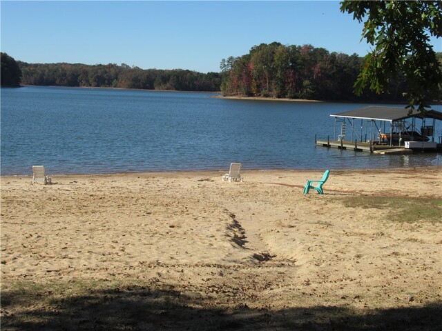 Photo of 107 N Foxglove Road