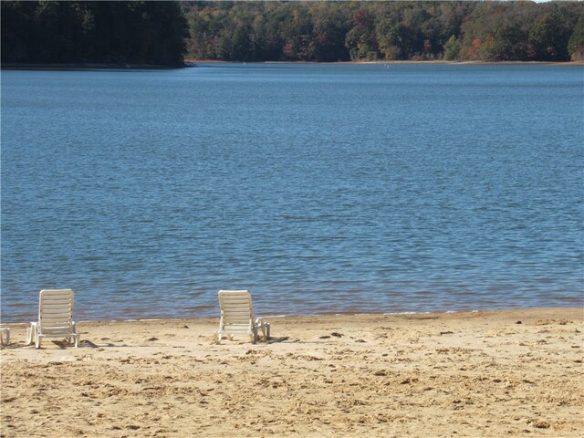 Photo of 107 N Foxglove Road