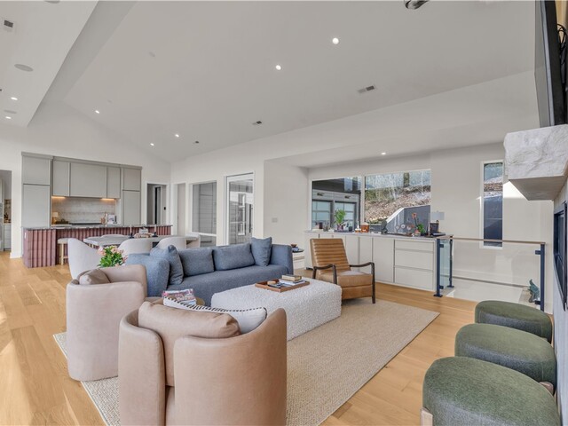 Photo of 127 Crosswind Court