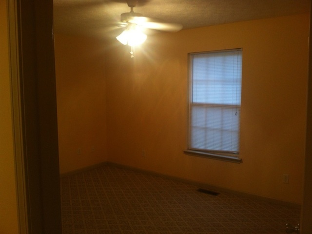 Photo of 16017 S Radio Station Road