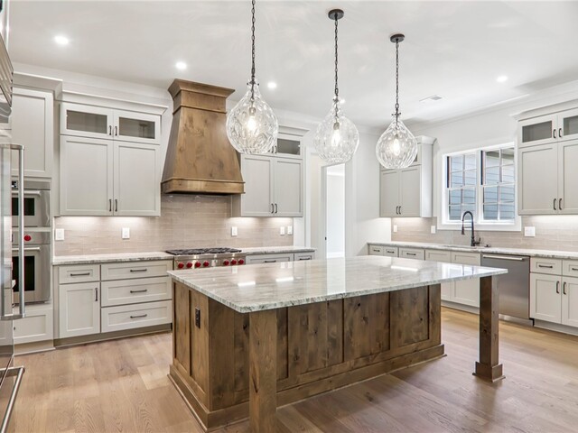 Photo of 709 Hemlock Court