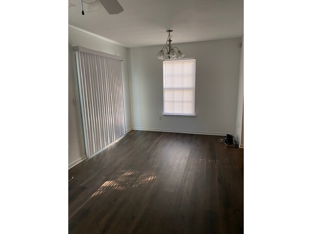 Photo of 725 Bellview Way