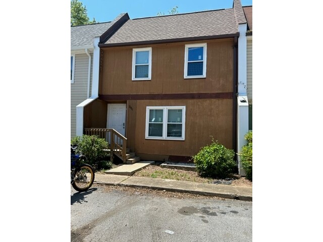 Photo of 251 N Clemson Avenue