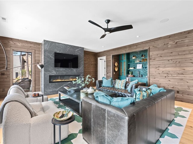 Photo of 125 Waterfern Court