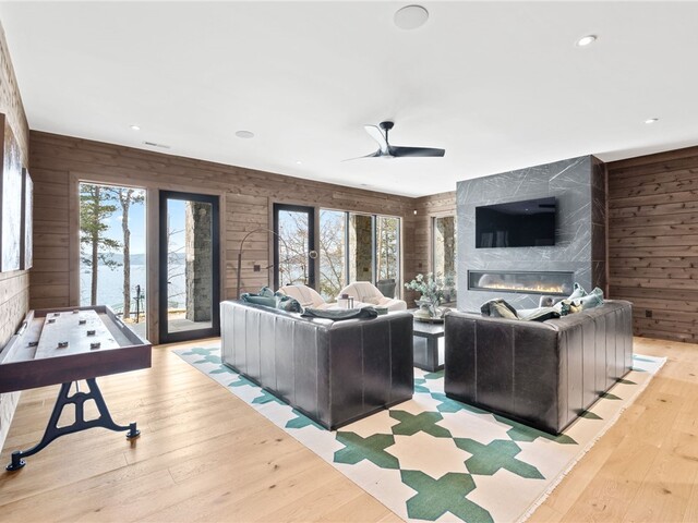 Photo of 125 Waterfern Court