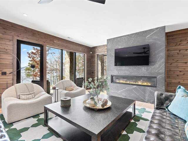 Photo of 125 Waterfern Court