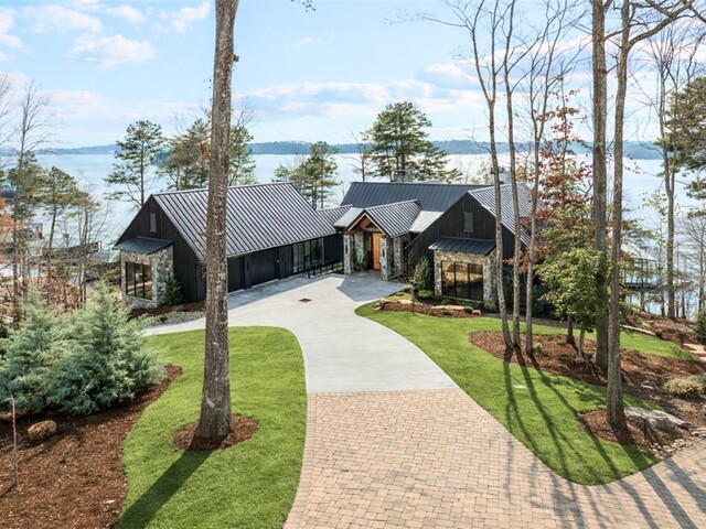 Photo of 125 Waterfern Court