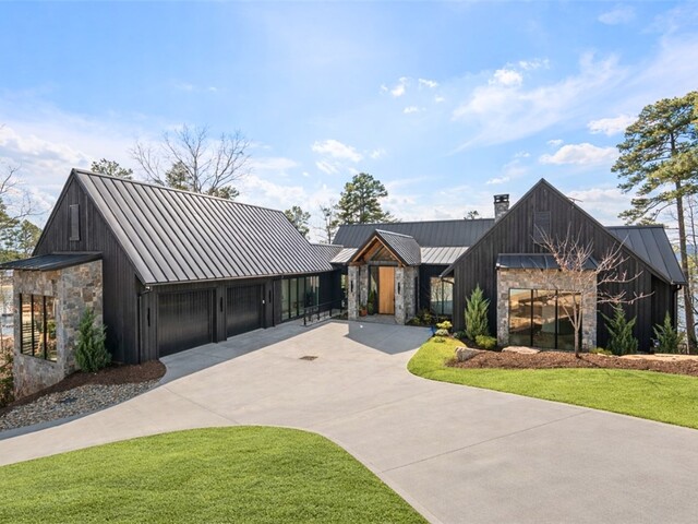 Photo of 125 Waterfern Court