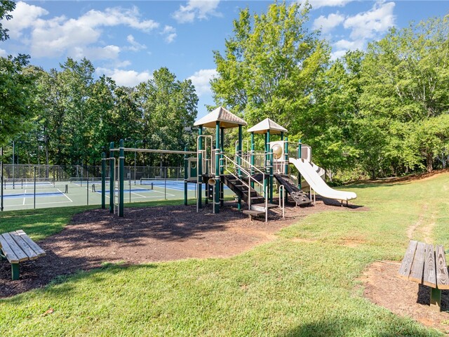 Photo of 15 W Richfield Drive