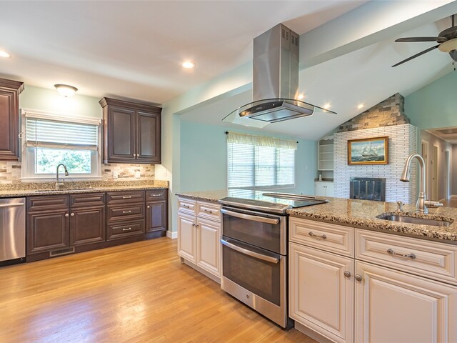 Photo of 105 Hillandale Road