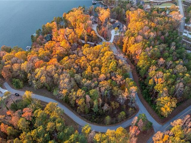 Photo of 109 and 110 Keowee Overlook Road