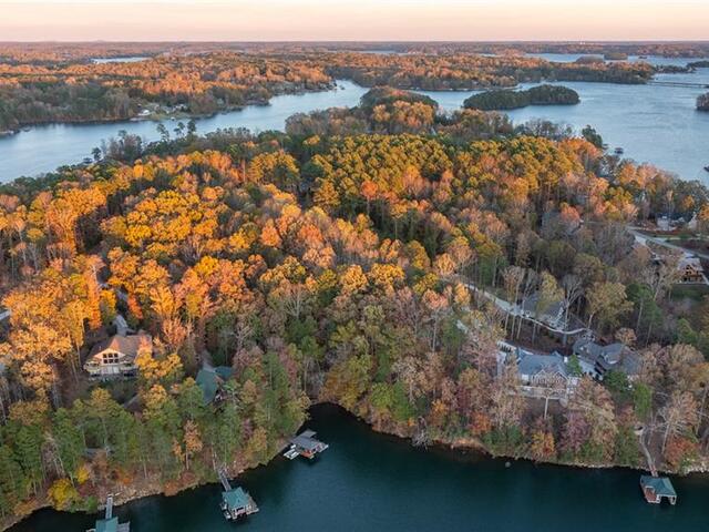 Photo of 109 and 110 Keowee Overlook Road