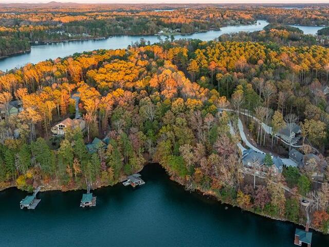 Photo of 109 and 110 Keowee Overlook Road