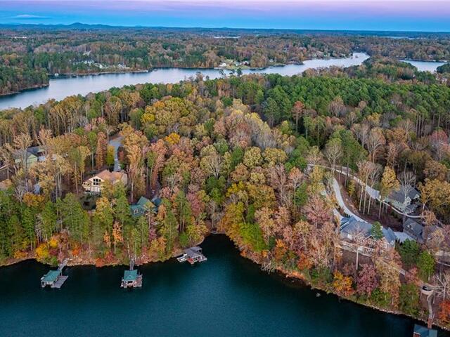 Photo of 109 and 110 Keowee Overlook Road