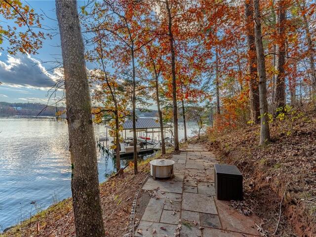 Photo of 109 and 110 Keowee Overlook Road