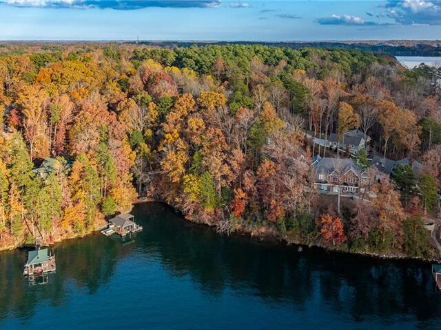 Photo of 109 and 110 Keowee Overlook Road