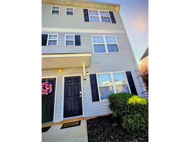 Photo of 220 Campus Drive