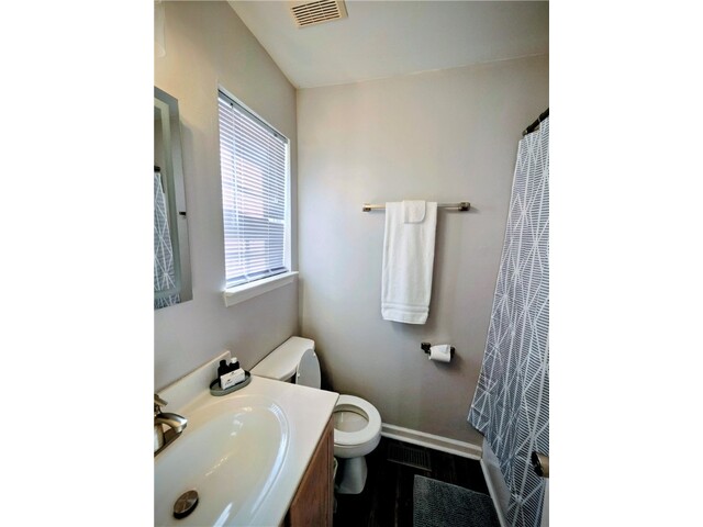 Photo of 220 Campus Drive