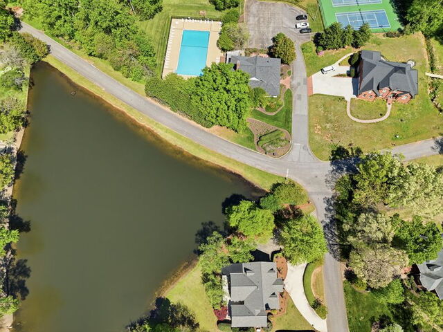 Photo of 401 Four Lakes Drive
