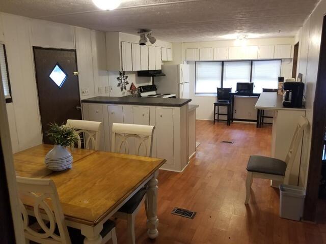 Photo of 325 Lakewood Drive