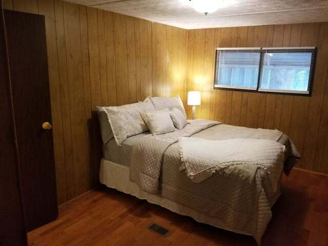 Photo of 325 Lakewood Drive