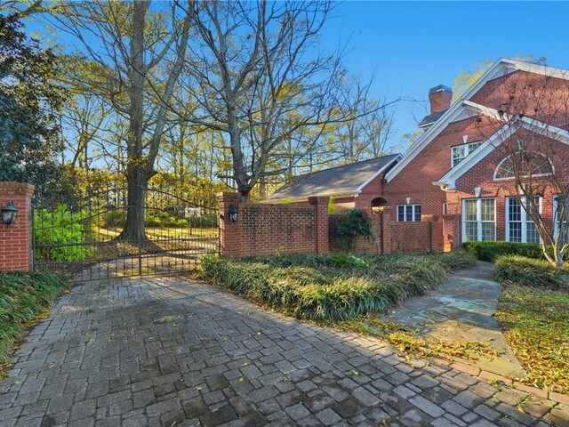 Photo of 1315 N Boulevard