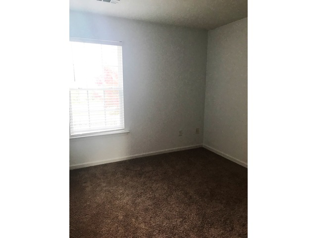 Photo of 819 Bellview Way