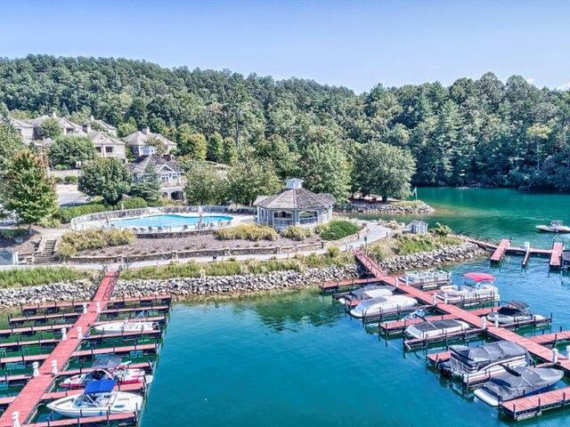 Photo of 431 Horse Pasture Road