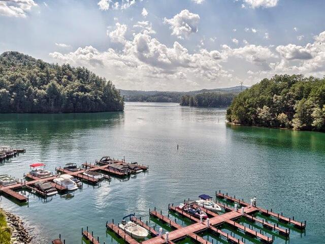 Photo of 431 Horse Pasture Road