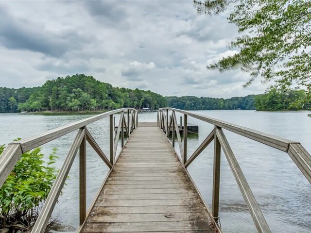 Photo of 423 Greenbriar Way