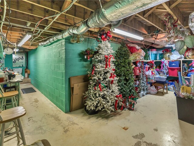 Photo of 1009 White Pines Lane