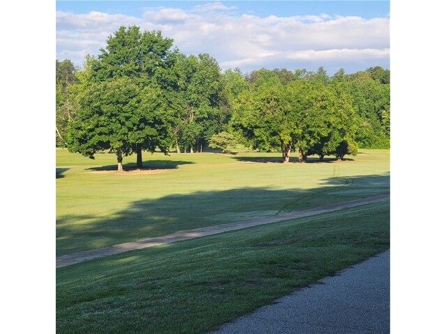 Photo of 130 Fairway Woods