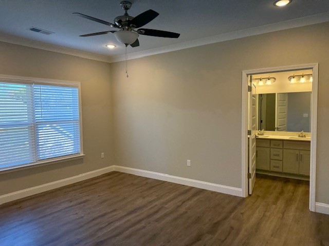 Photo of 102 Riggins Lane