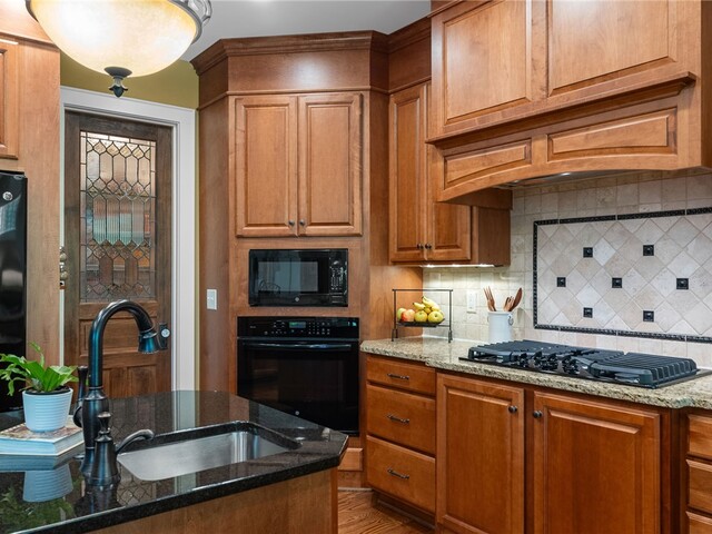 Photo of 807 Elmtree Lane