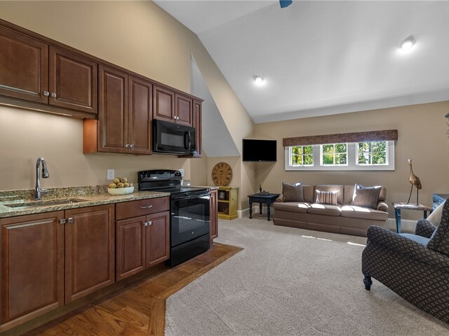 Photo of 807 Elmtree Lane