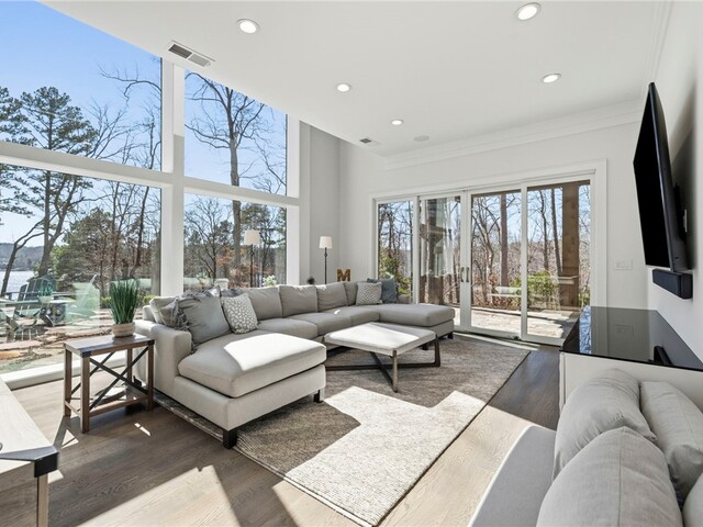 Photo of 510 S Point Boulevard