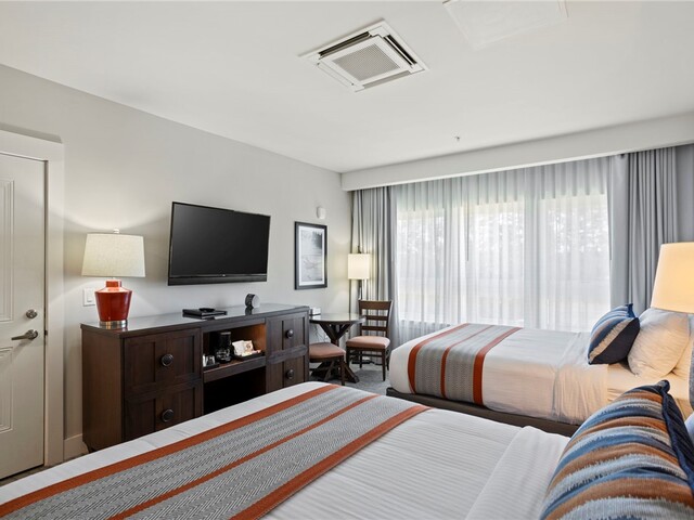 Photo of 13500 Clemson Boulevard