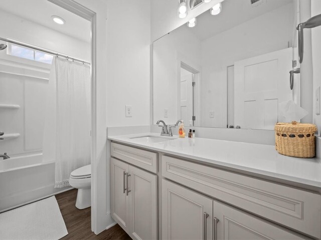 Photo of 214 Maverick Trail