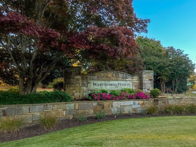 Photo of 237 Hillview Drive