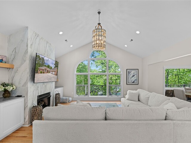 Photo of 209 Amethyst Way