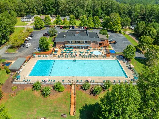 Photo of 400 Hickory Trail