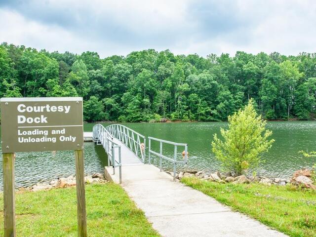 Photo of 400 Hickory Trail