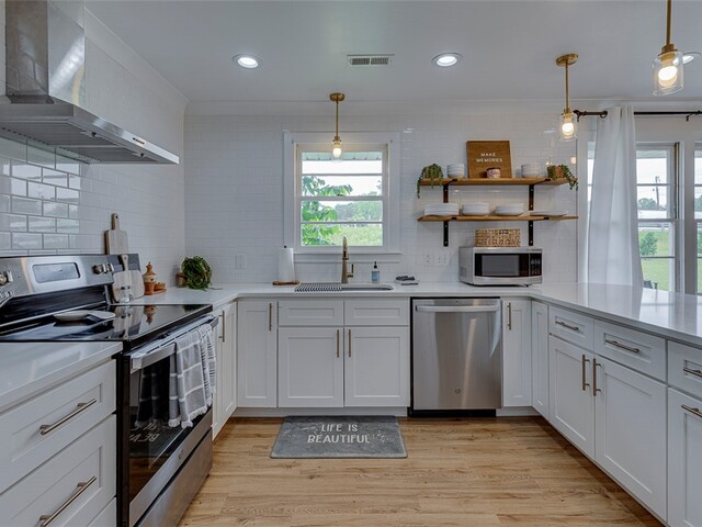 Photo of 1126 N Highway 25